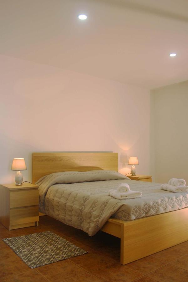 Lugar Dos Louros 2 Apartment Estreito Da Calheta Bagian luar foto