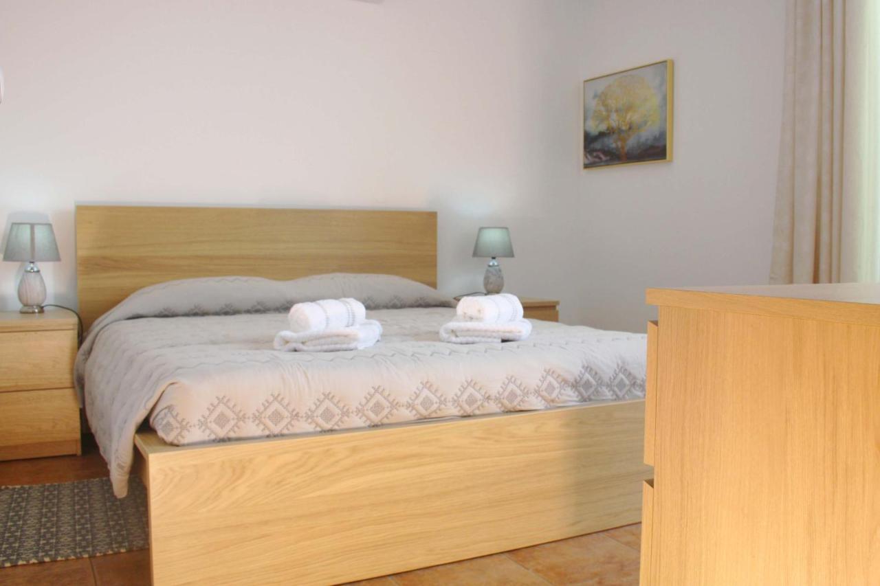 Lugar Dos Louros 2 Apartment Estreito Da Calheta Bagian luar foto