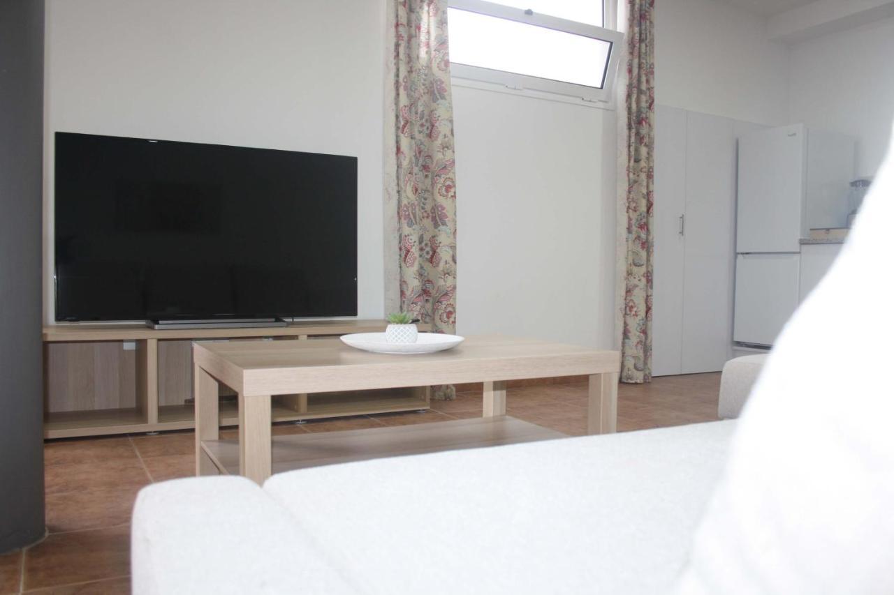 Lugar Dos Louros 2 Apartment Estreito Da Calheta Bagian luar foto